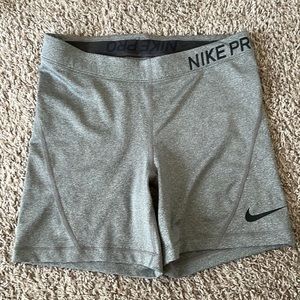 Nike Pro Women’s Gray Spandex Shorts Size M